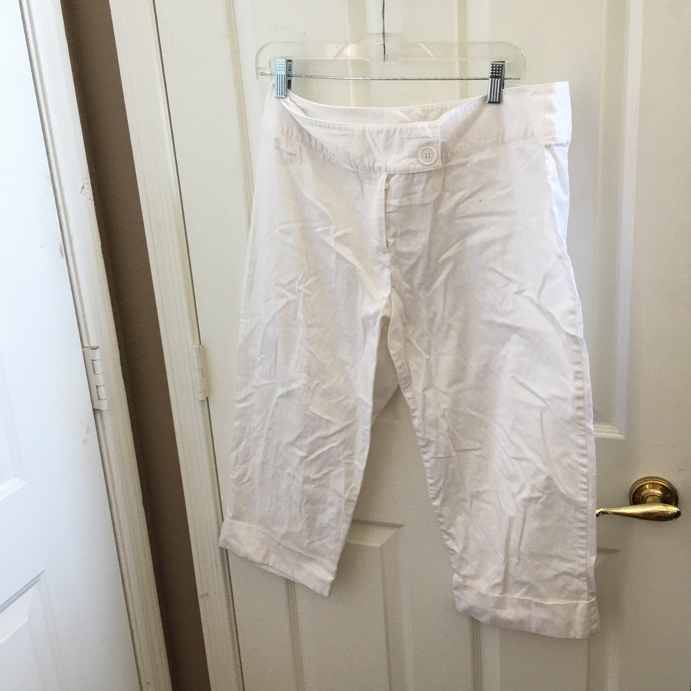 FINAL MARKDOWN Ladies avenue capris 14